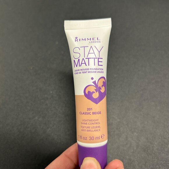 Rimmel London Stay Matte Liquid Mousse Foundation 201 Classic Beige 1 Oz - Picture 1 of 1